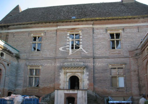 Château à restaurer classé Monument Historique…